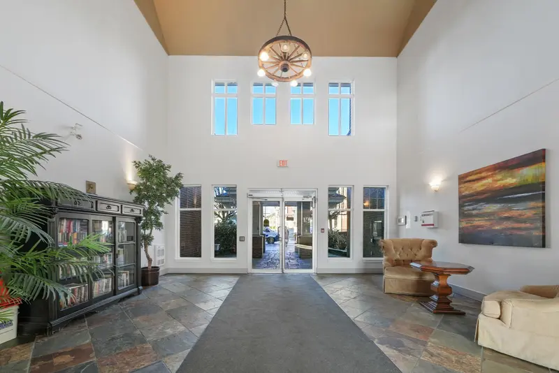 213 17712 57A AVENUE - photo 3 of 20