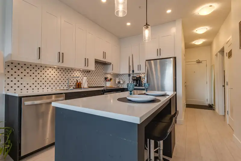 313 18811 72 AVENUE - photo 4 of 30
