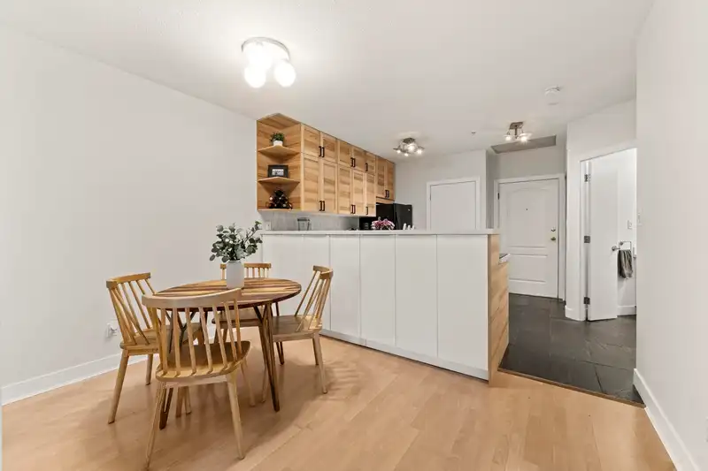 808 1177 HORNBY STREET - photo 4 of 17