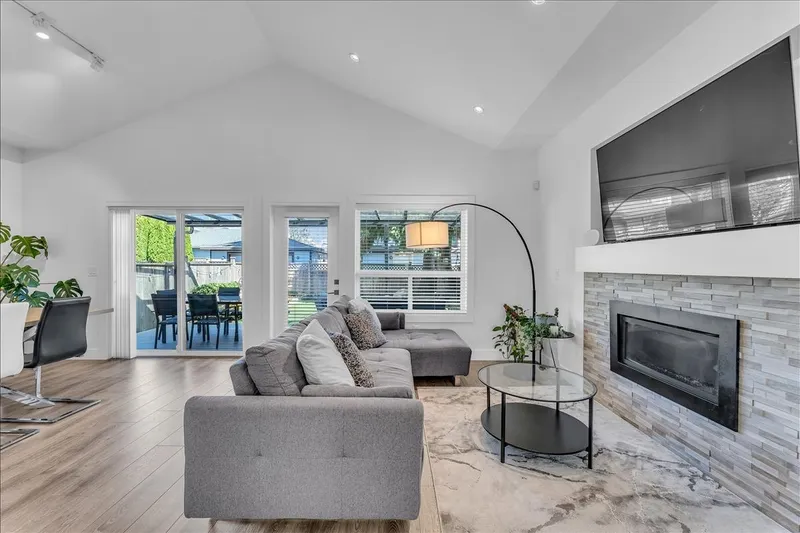 7430 CANADA WAY - photo 1 of 25