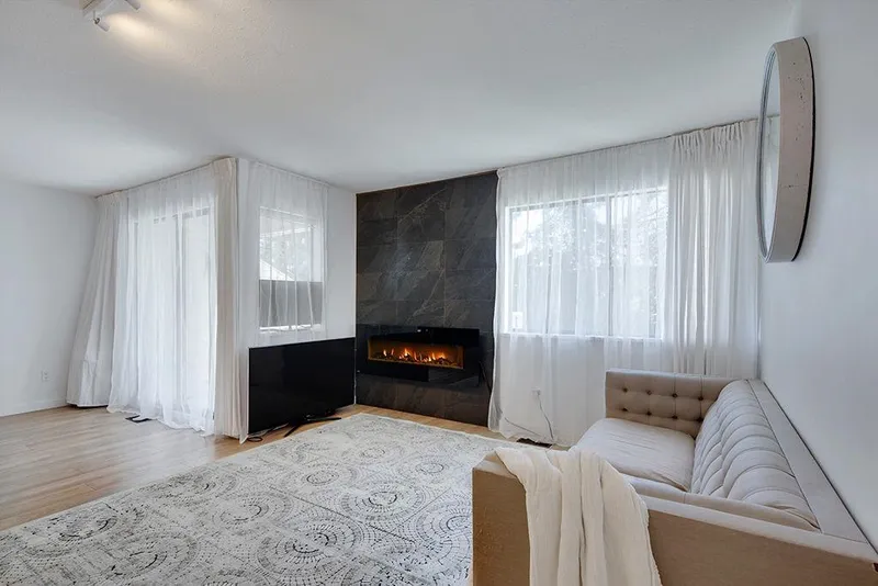 208 1220 FALCON DRIVE - photo 3 of 25