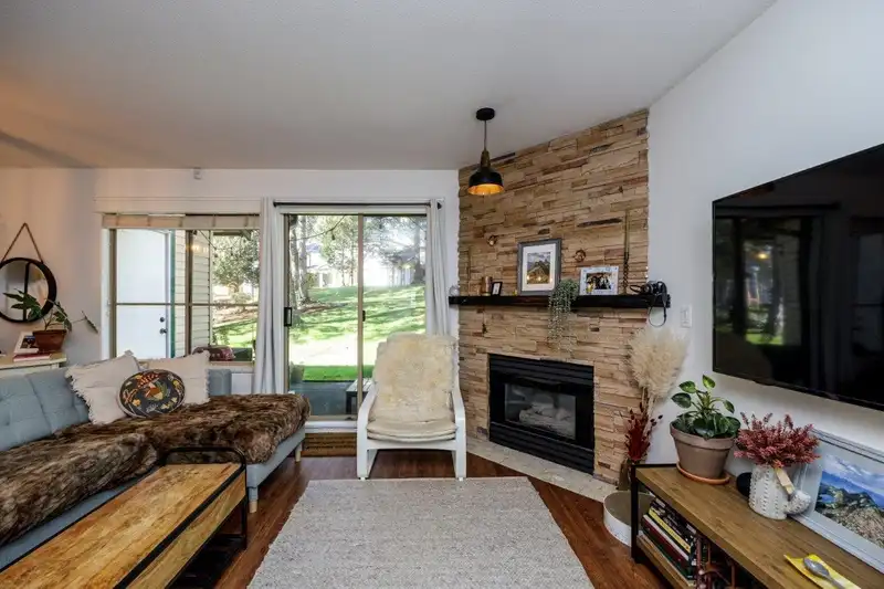 27 21960 RIVER ROAD - photo 2 of 21