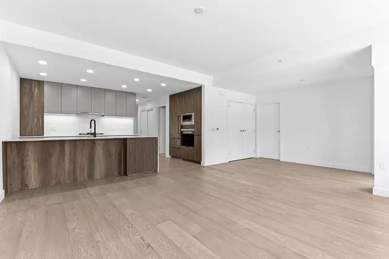 203 3590 W 39TH AVENUE - photo 3 of 22