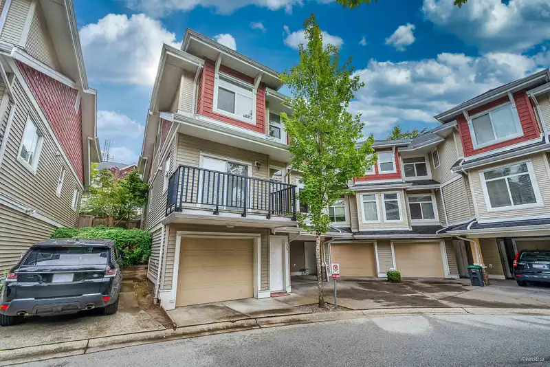 35 8655 159 STREET - photo 2 of 20