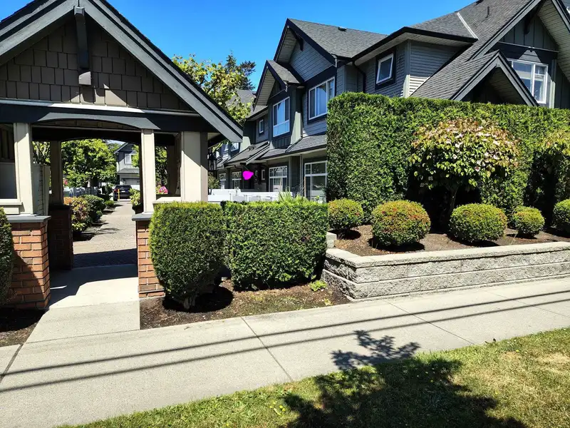 8 11711 STEVESTON HIGHWAY - photo 1 of 10