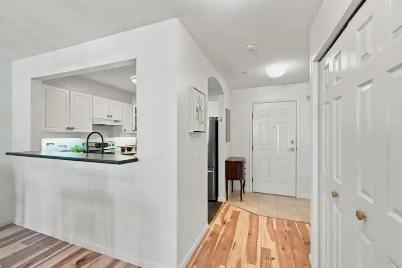 204 20125 55A AVENUE - photo 3 of 32