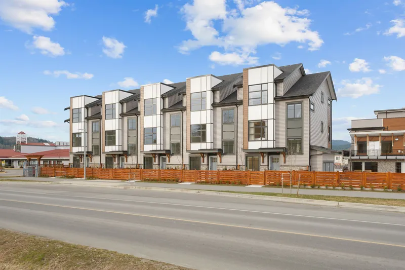 12 32929 CHERRY AVENUE - photo 3 of 25