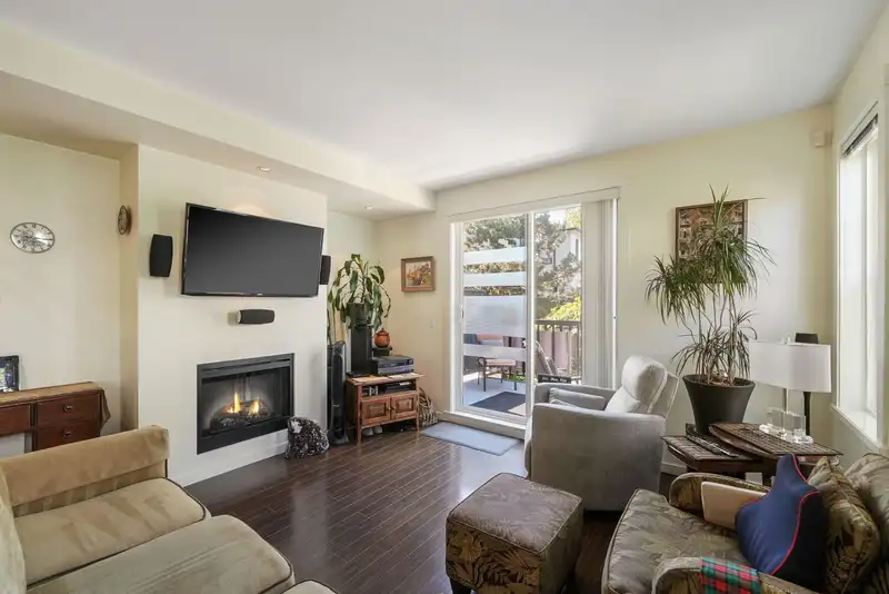 91 18983 72A AVENUE - photo 4 of 23