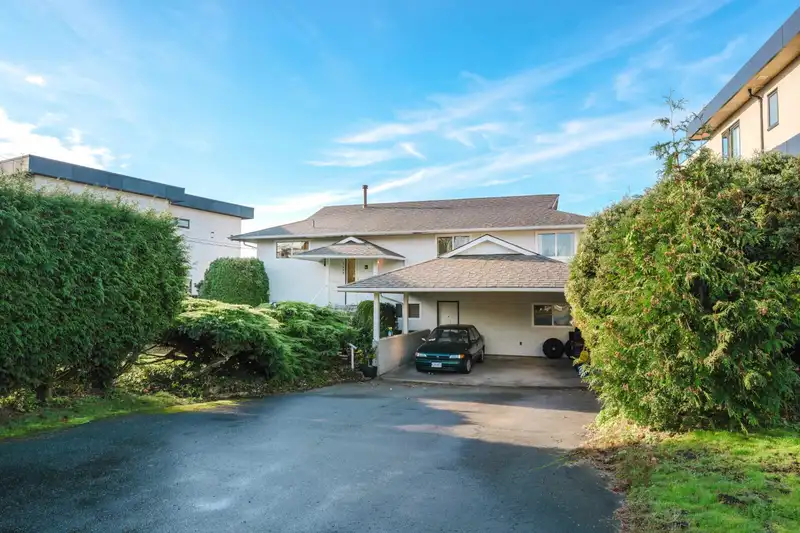 7999 WILTSHIRE BOULEVARD - photo 4 of 40