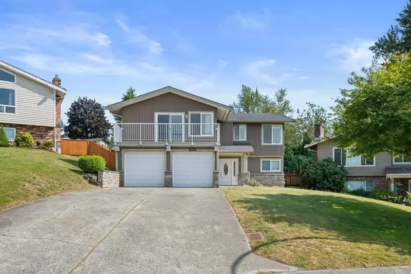 31454 SPRINGHILL PLACE - photo 2 of 39
