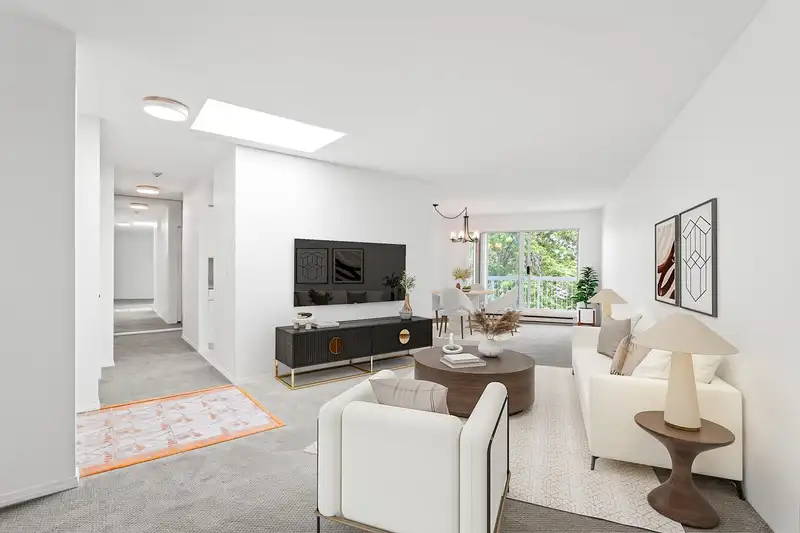 305 11240 MELLIS DRIVE - photo 1 of 33