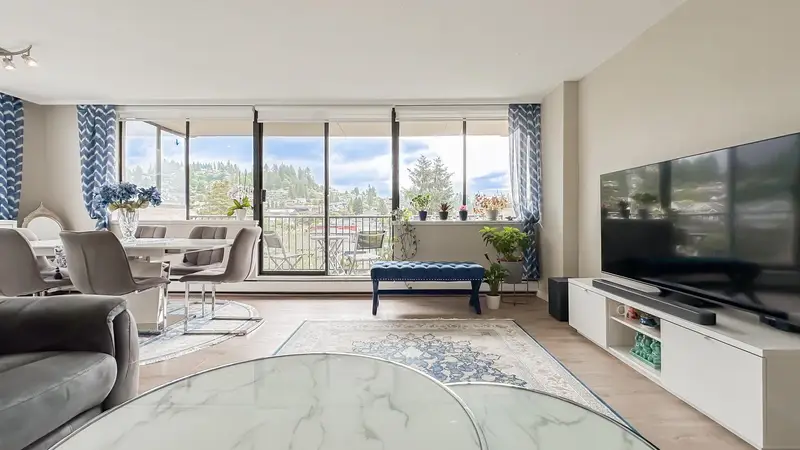 605 555 13TH STREET - photo 2 of 25