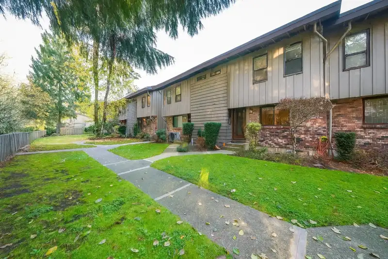 72 3180 E 58TH AVENUE - photo 2 of 37