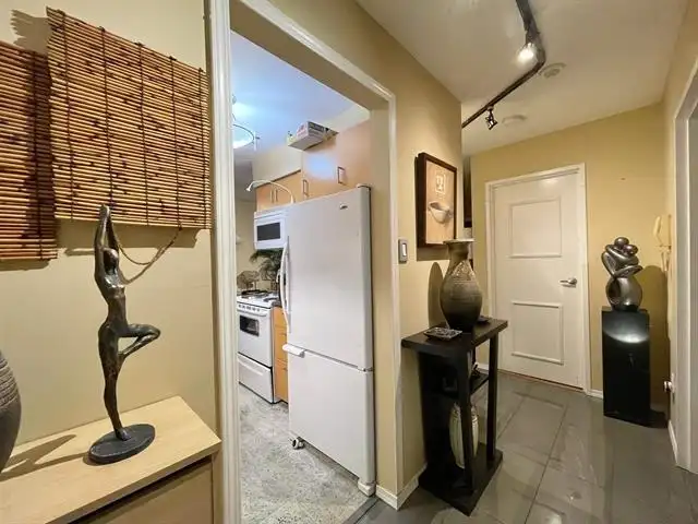 117 1202 LONDON STREET - photo 4 of 17