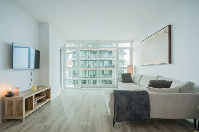 807 1455 GEORGE STREET - photo 4 of 31