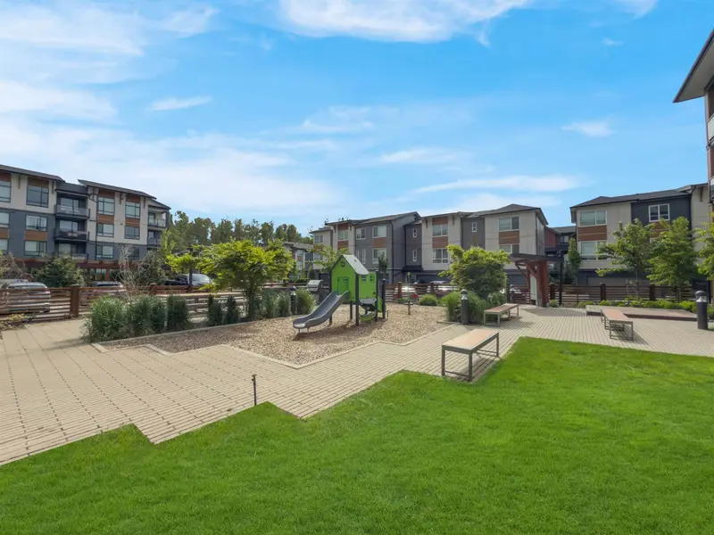 209 19935 75A AVENUE - photo 3 of 17