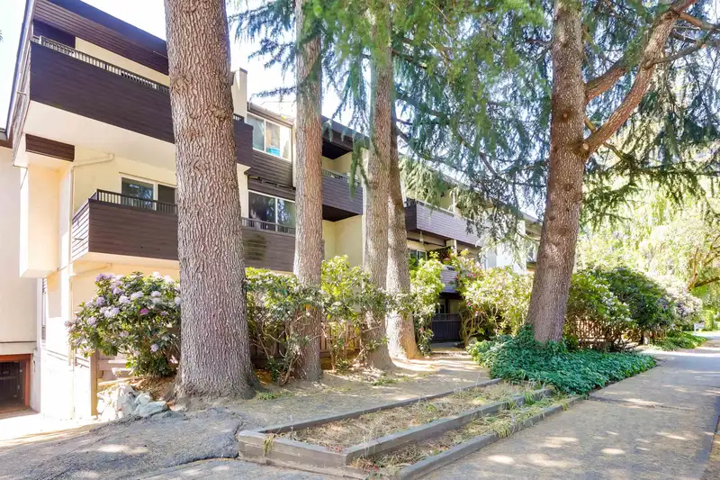 311 1420 E 8TH AVENUE - photo 1 of 16