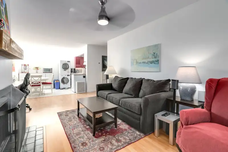 311 1420 E 8TH AVENUE - photo 3 of 16