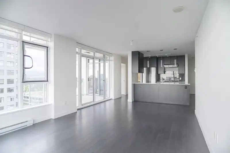 1705 608 BELMONT STREET - photo 4 of 18