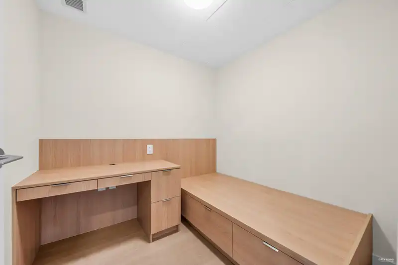 1607 5987 WILSON AVENUE - photo 3 of 31