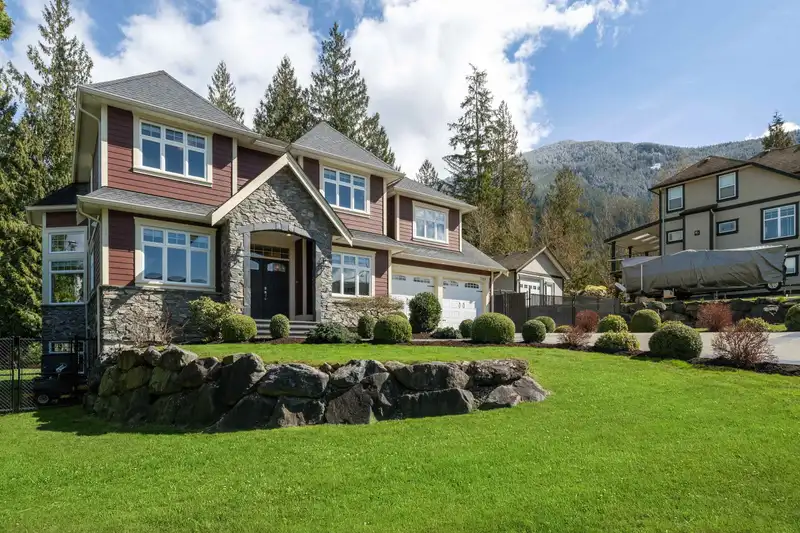 7268 MARBLE HILL ROAD - photo 3 of 40