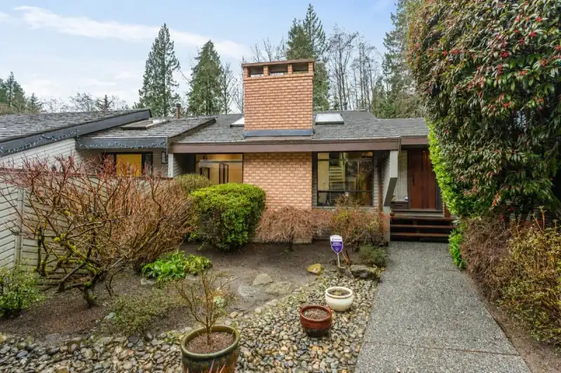 5639 WHITE PINE LANE - photo 1 of 37