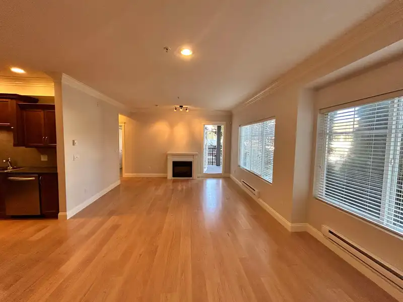 215 22150 DEWDNEY TRUNK ROAD - photo 2 of 26