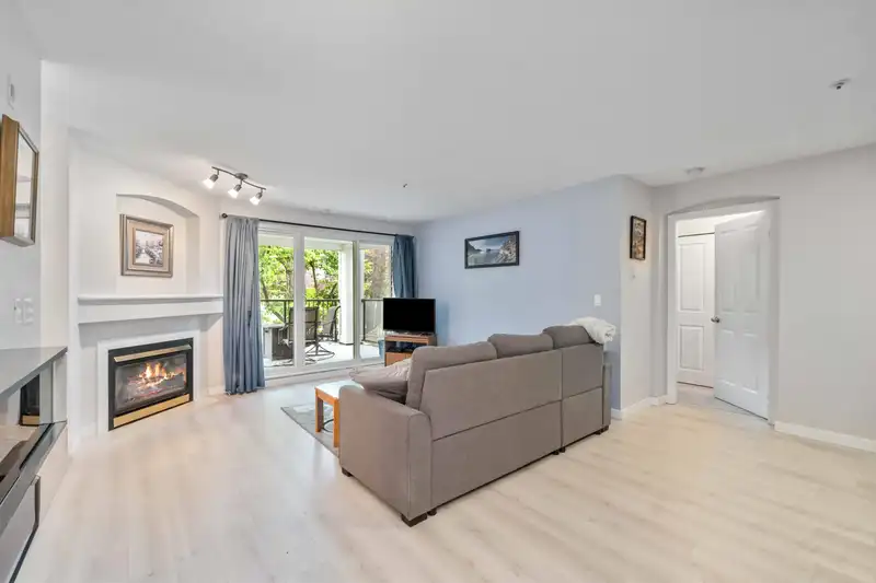 115 20976 56 AVENUE - photo 4 of 40