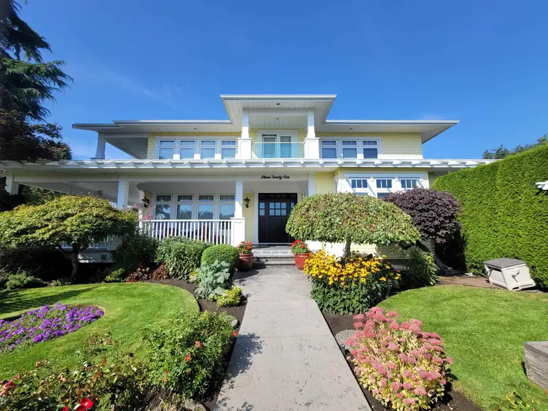 1121 CYPRESS STREET - photo 1 of 40
