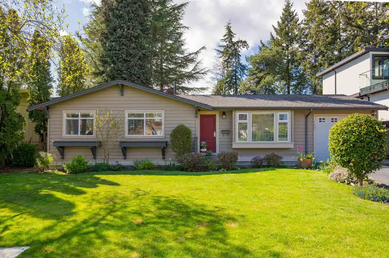 7457 118A STREET - photo 1 of 32