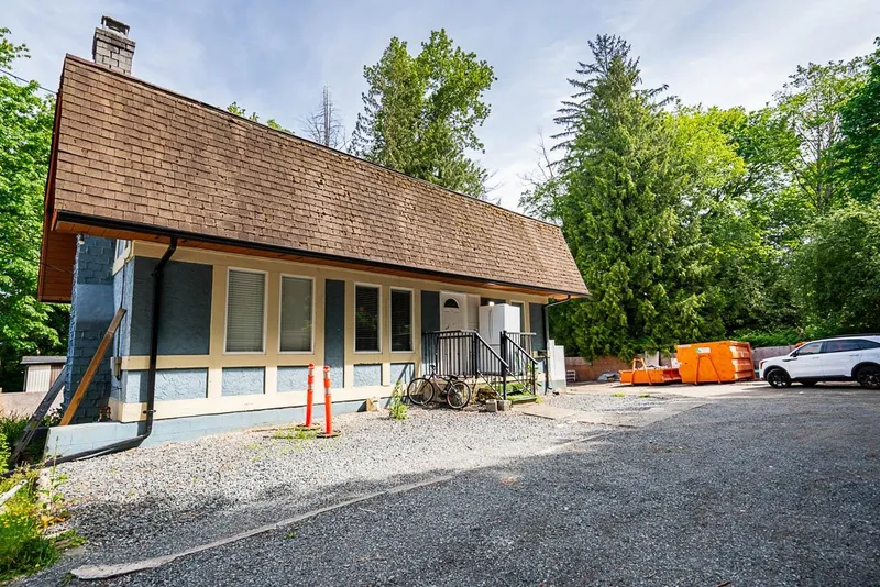 19273 80 AVENUE - photo 1 of 25