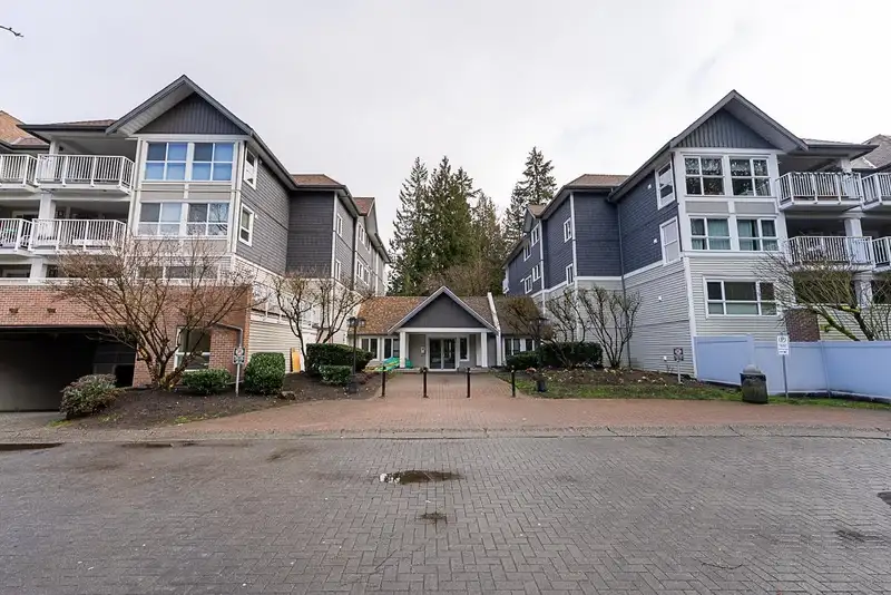201 9668 148 STREET - photo 3 of 40