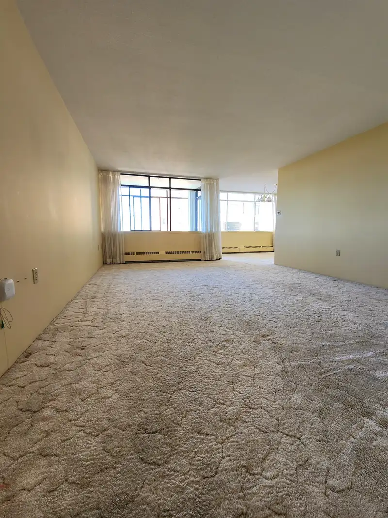1305 6631 MINORU BOULEVARD - photo 2 of 15