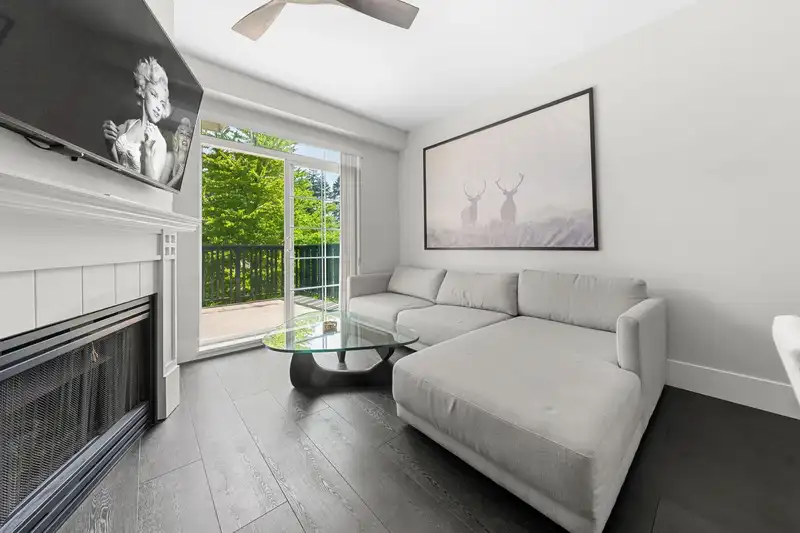 404 5605 HAMPTON PLACE - photo 3 of 40