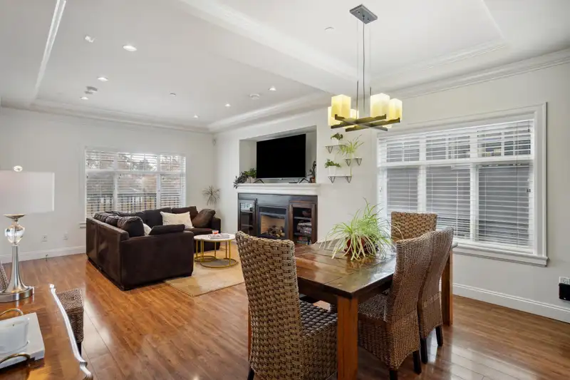 585 W 60TH AVENUE - photo 3 of 37