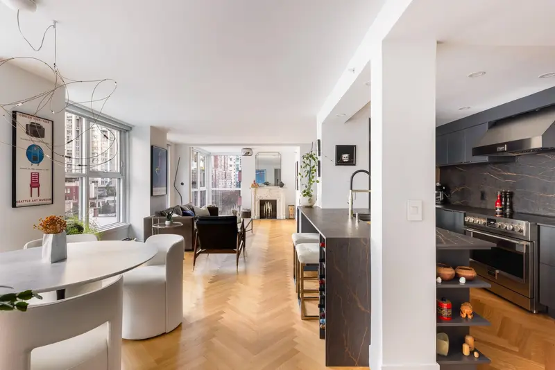 806 1318 HOMER STREET - photo 1 of 25