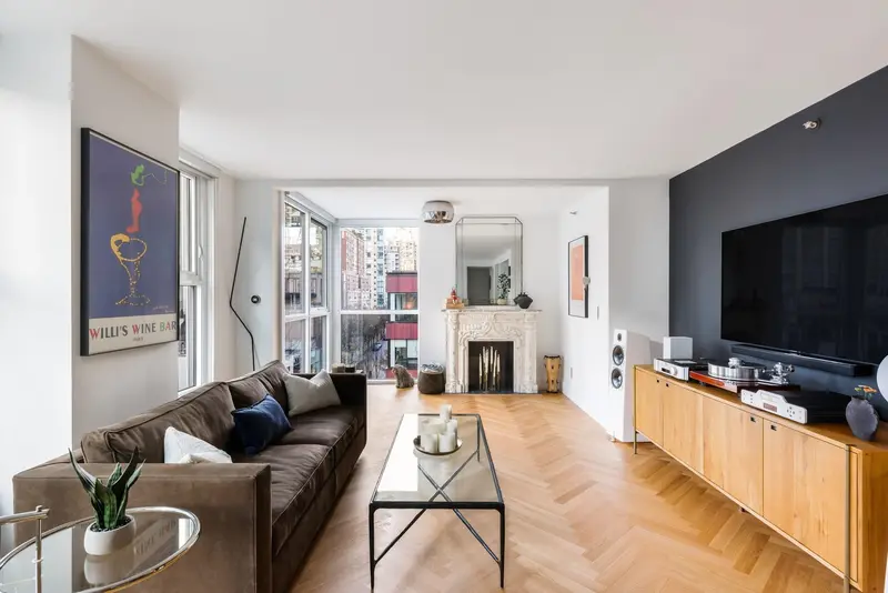 806 1318 HOMER STREET - photo 3 of 25