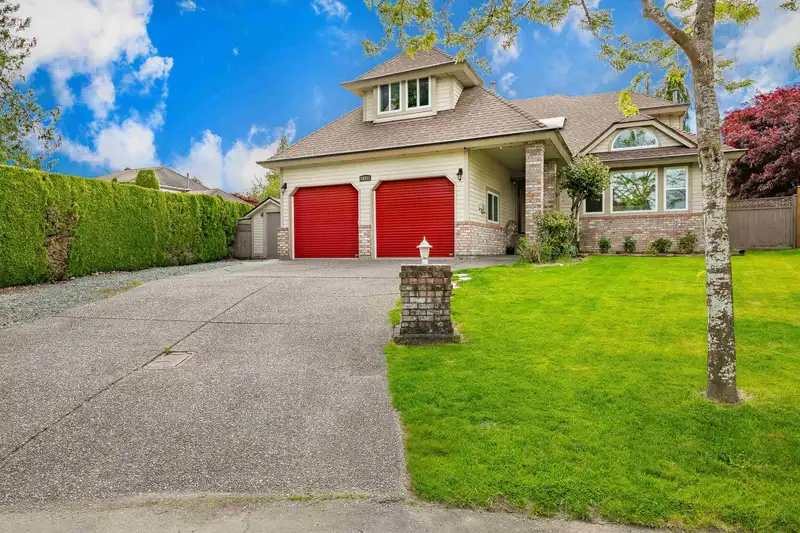 19051 59 AVENUE - photo 1 of 40