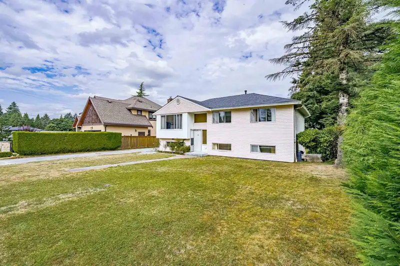 837 REGAN AVENUE - photo 1 of 40