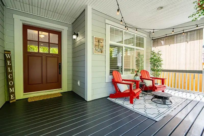 14268 37 AVENUE - photo 4 of 40