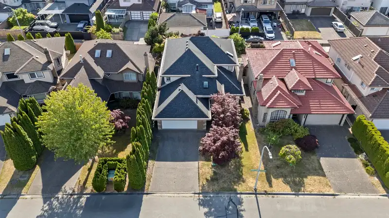 12100 HARRISON AVENUE - photo 1 of 40