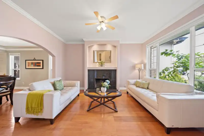 12100 HARRISON AVENUE - photo 4 of 40
