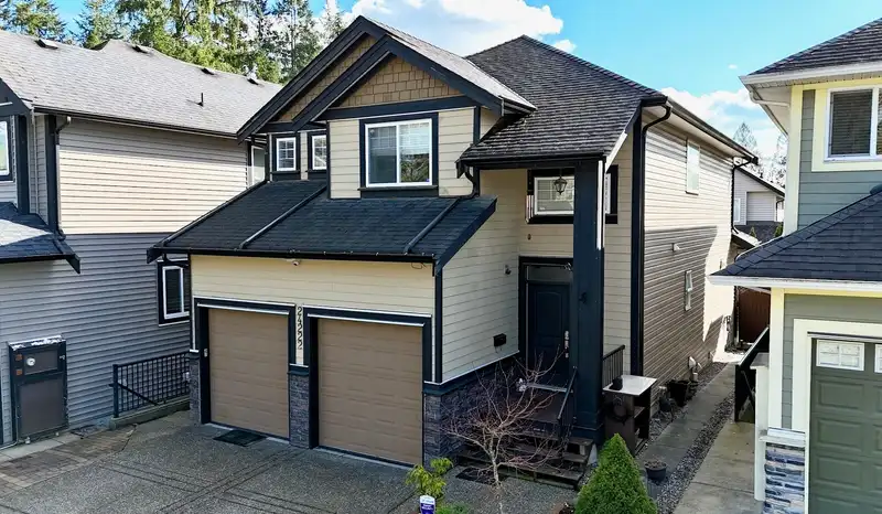 24222 104 AVENUE - photo 1 of 40