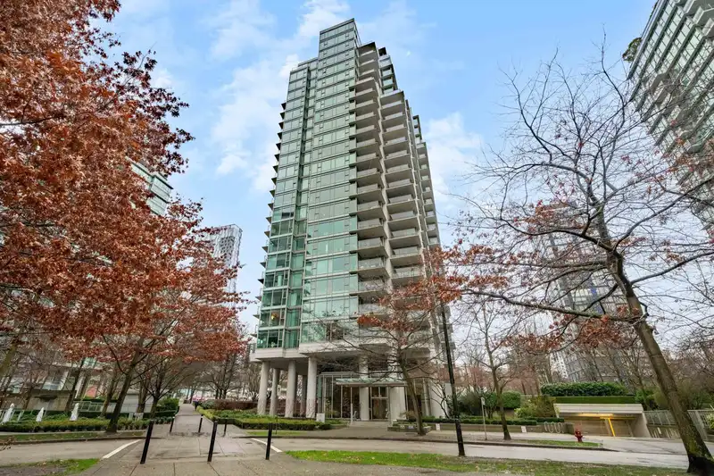 305 1680 BAYSHORE DRIVE - photo 1 of 29
