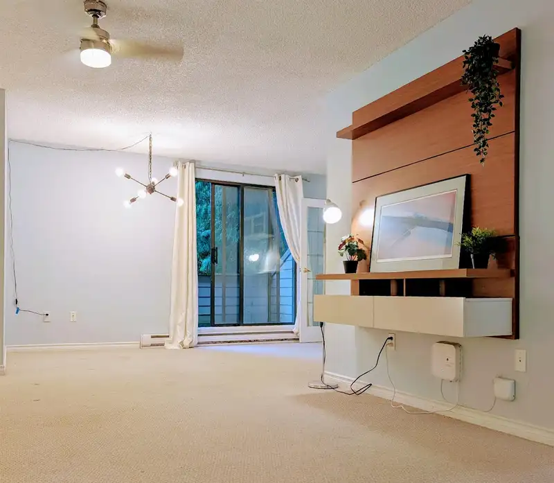 202 9149 SATURNA DRIVE - photo 1 of 17