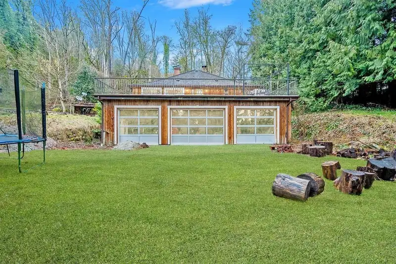 25745 LOUGHEED HIGHWAY - photo 1 of 22