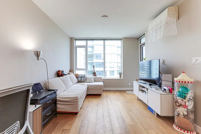 1001 6951 ELMBRIDGE WAY - photo 4 of 19