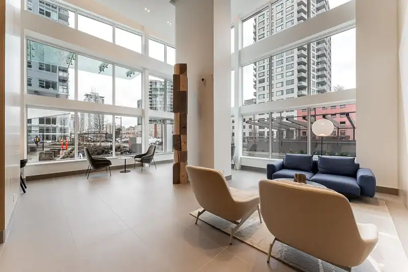 1403 660 QUAYSIDE DRIVE - photo 3 of 40