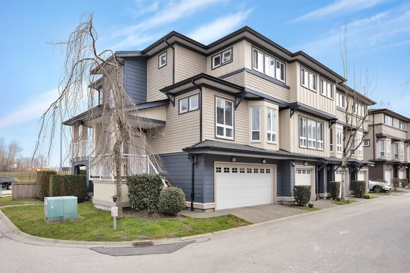 23 160 PEMBINA STREET - photo 1 of 25