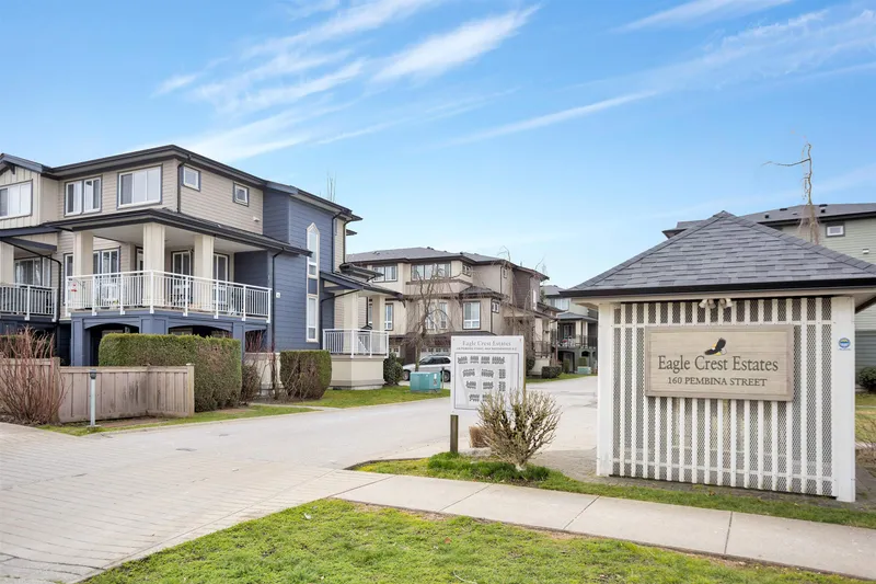 23 160 PEMBINA STREET - photo 2 of 25